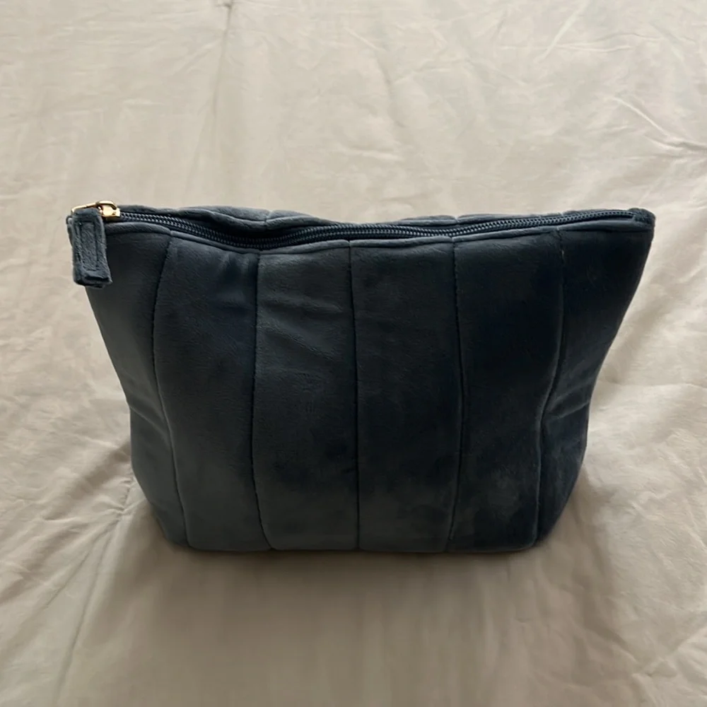 ❗️LAST 1❗️🤎5 For $25🤎 ULTA BEAUTY Light Blue Fleece Makeup Cosmetic Bag